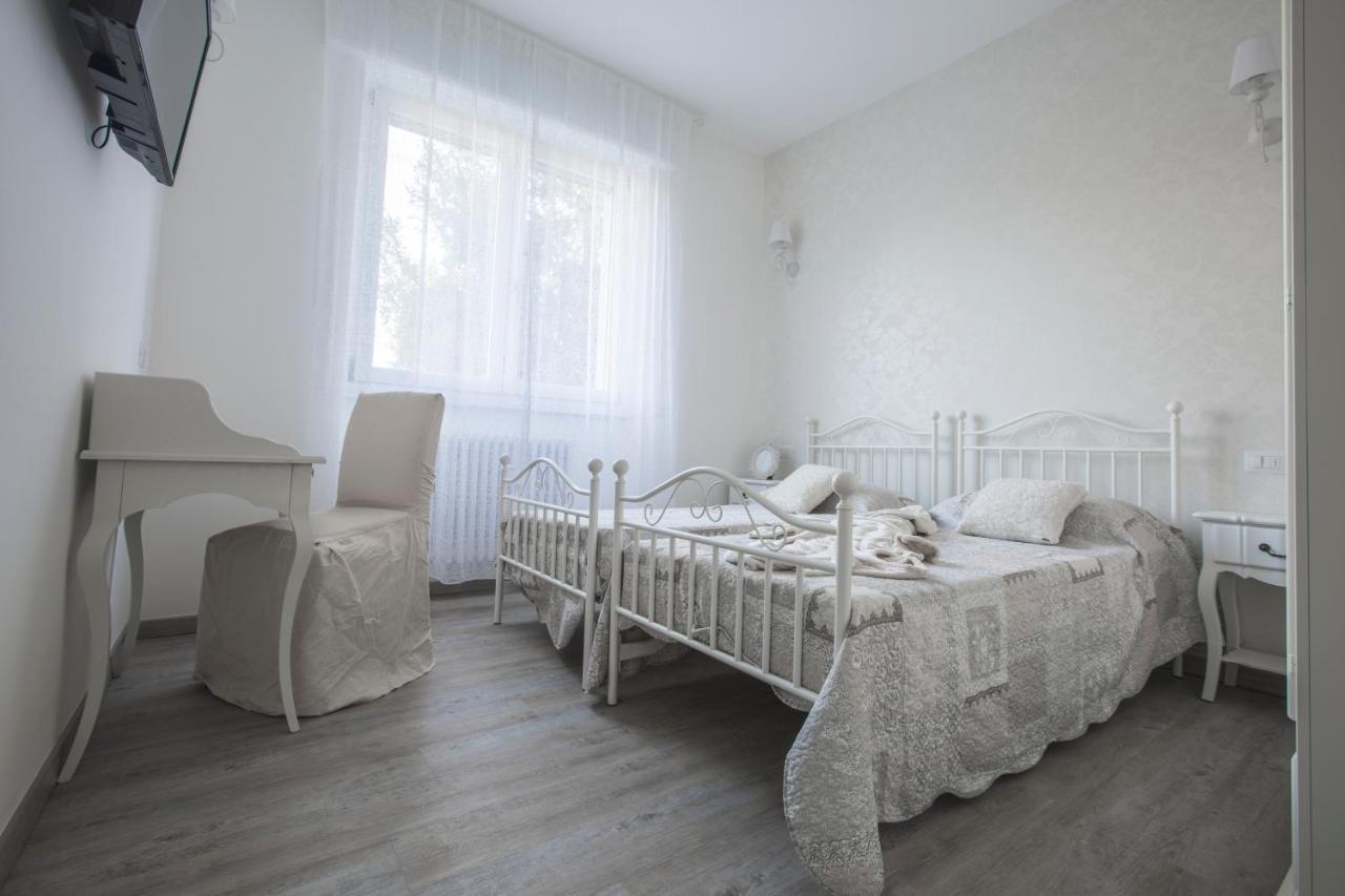 Lilly Chic Monza Bed and Breakfast Εξωτερικό φωτογραφία