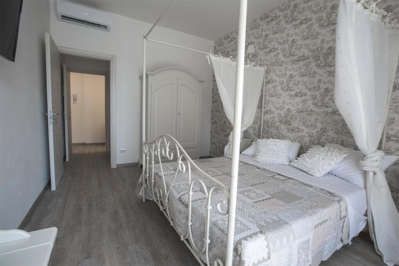 Lilly Chic Monza Bed and Breakfast Εξωτερικό φωτογραφία